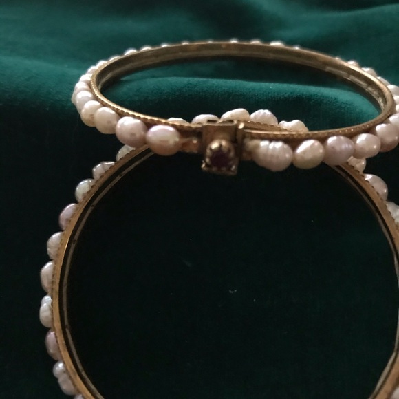 Freshwater pearl vintage bangle. - Picture 3 of 3